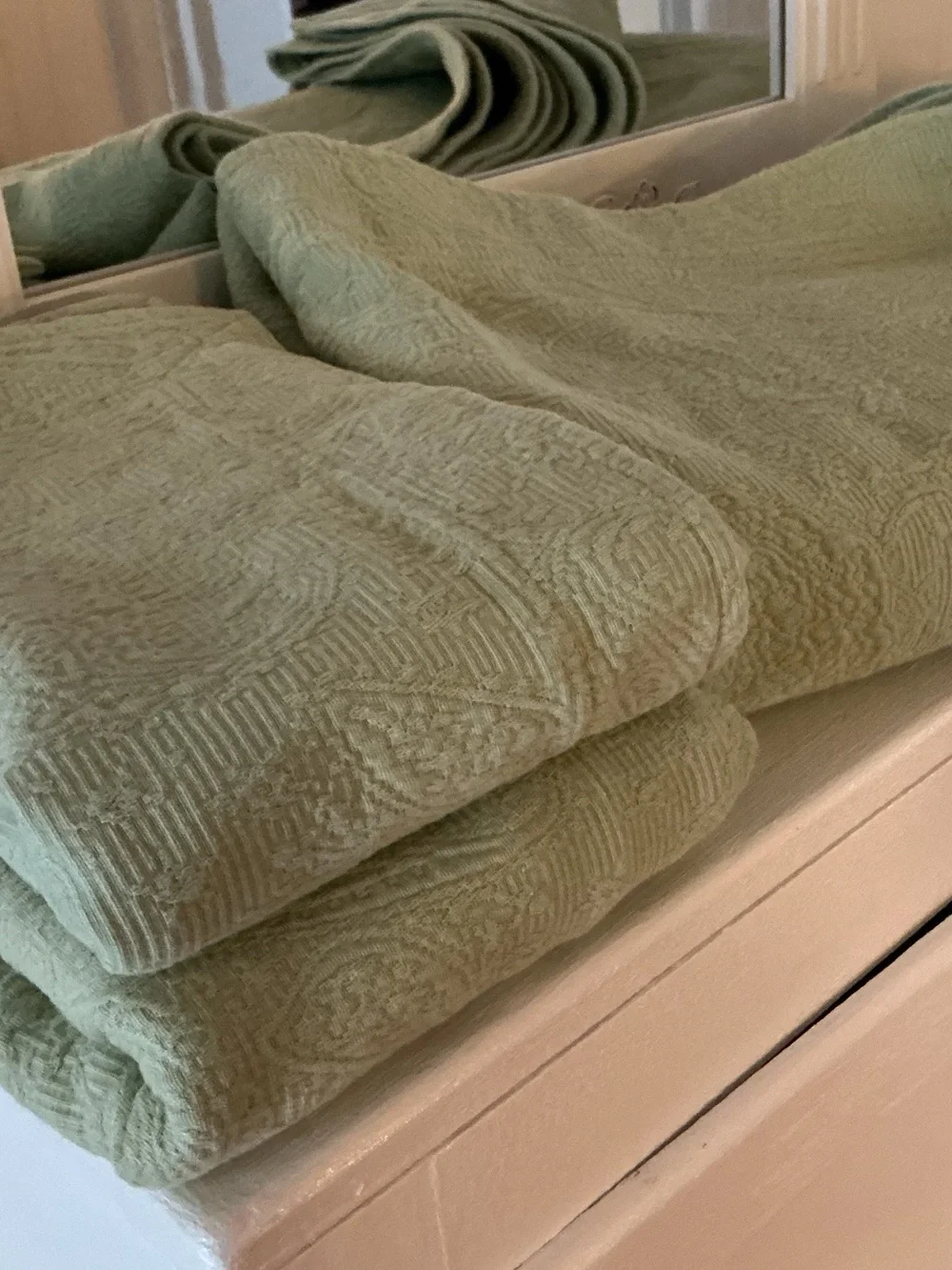 EUC Lands End 100% Cotton Matelasse’ Bedspread w Shams